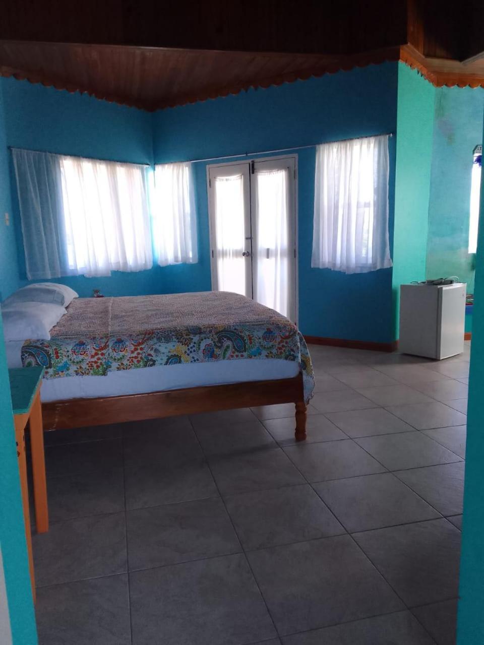 Taino Cove Hotel Трежър Бийч Стая снимка