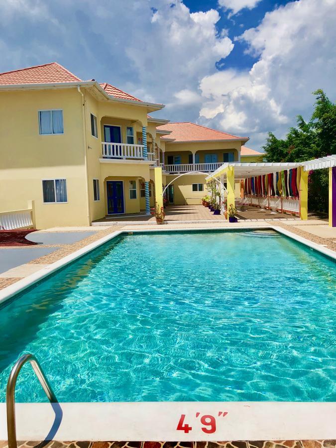 Taino Cove Hotel Трежър Бийч Екстериор снимка